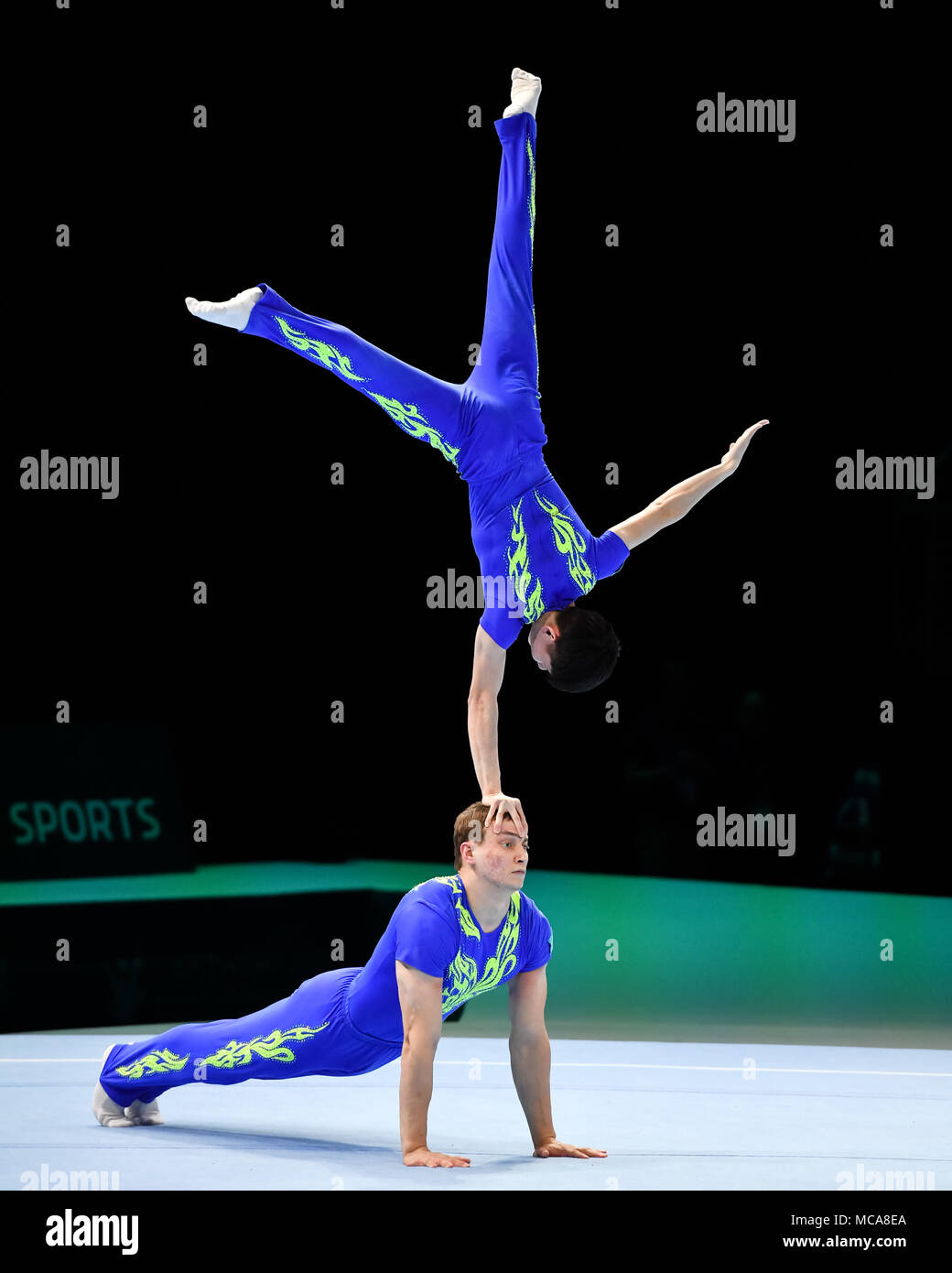 Anversa, Belgio. Xiv Apr, 2018. Sultanbenk Naisbayev (KAZ) sono in concorrenza in uomini finale di gruppo durante la XXVI Campionato Mondiale di ginnastica acrobatica 2018 a Lotto Arena Sabato, 14 aprile 2018. Anversa, Belgio. Credito: Taka G Wu Credito: Taka Wu/Alamy Live News Foto Stock