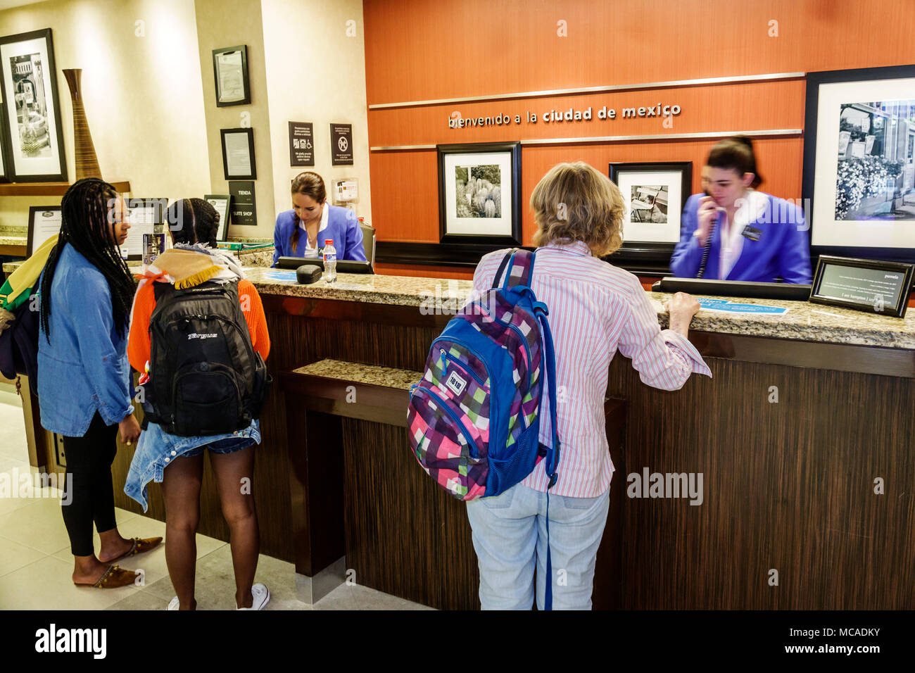 Città del Messico, messicana, ispanica Latino etnico, Centro storico, Centro storico, Hampton Inn Centro storico, hotel, lobby, reception Foto Stock