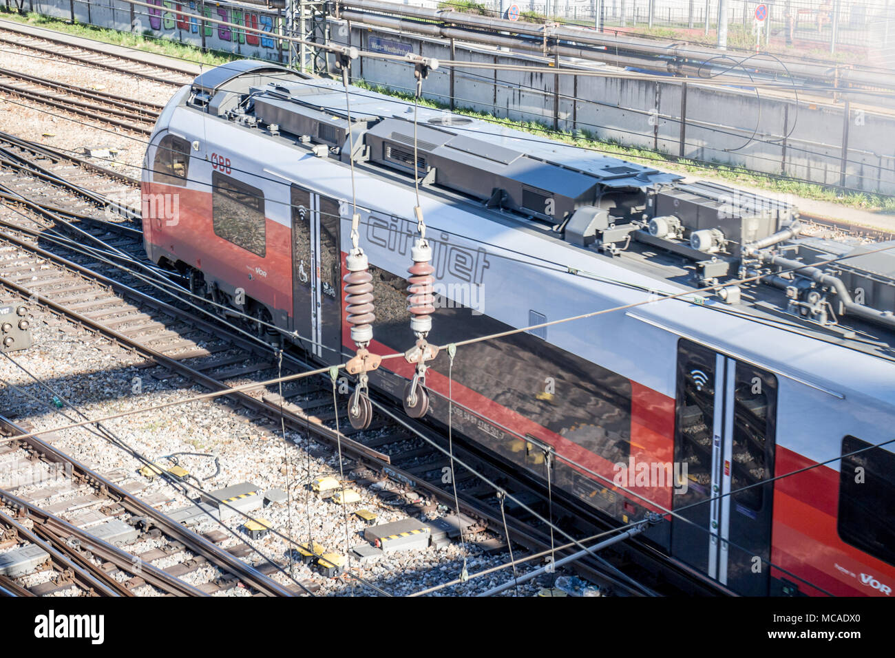 Ferrovie federali austriache OBB city jet da sopra, Vienna Austria, 14 aprile 2018 Foto Stock