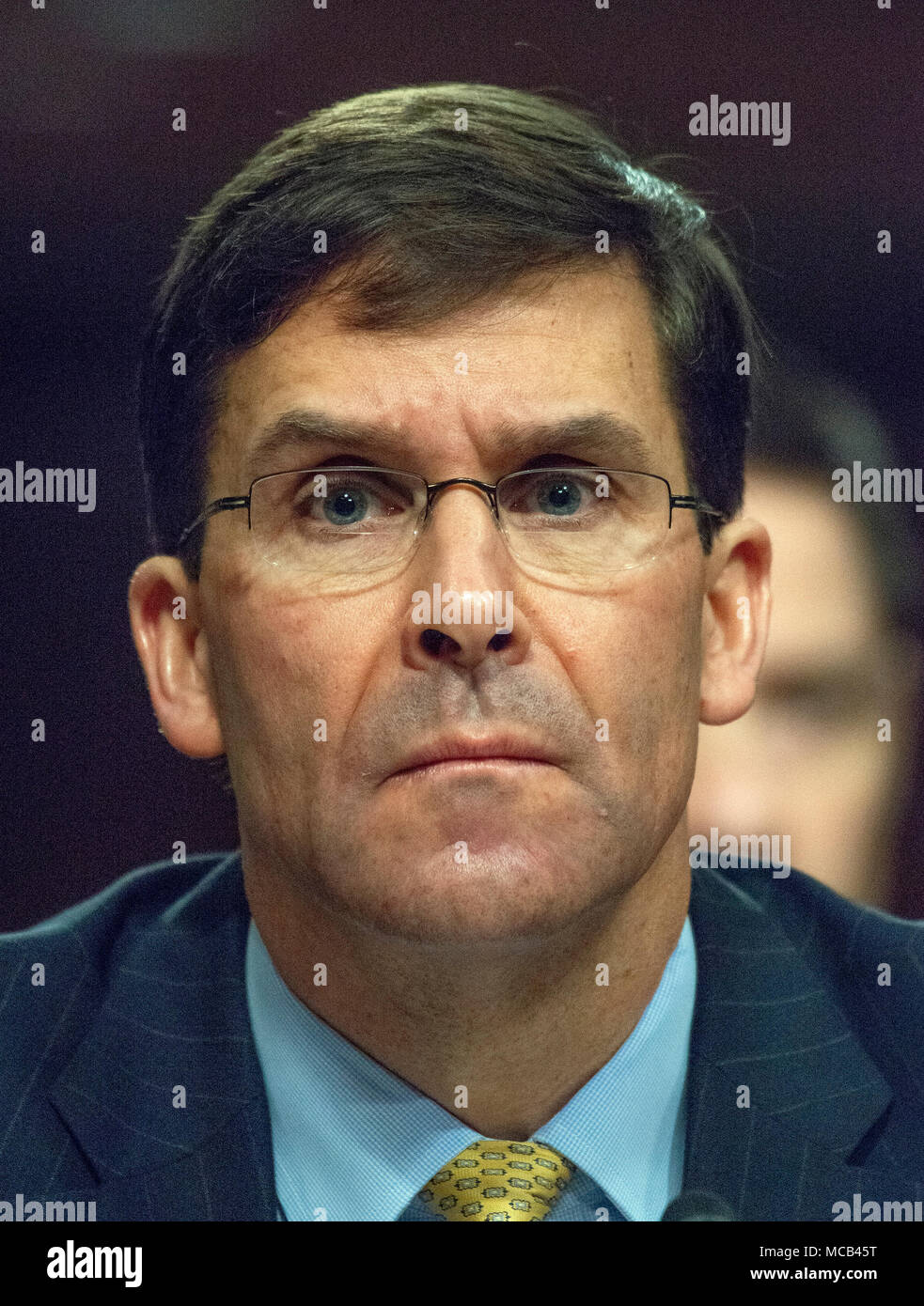 Contrassegnare T. Esper, segretario dell'esercito degli Stati Uniti, viene visualizzato prima il Senato degli Stati Uniti Comitato sui servizi armati per dare testimonianza "sulla postura del dipartimento dell'esercito nel riesame della difesa la richiesta di autorizzazione per l'anno fiscale 2019 e il futuro programma di difesa' sul colle del Campidoglio di Washington il giovedì 12 aprile, 2018. Credito: Ron Sachs/CNP · nessun filo servizio · Foto: Ron Sachs/consolidato Notizie Foto/Ron Sachs - CNP Foto Stock