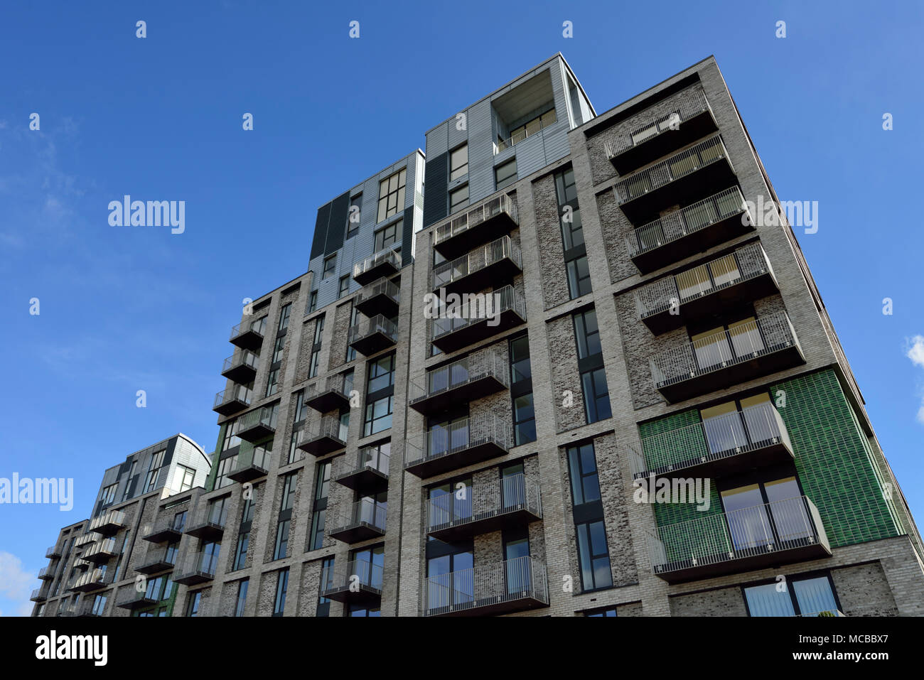 Royal Gateway, Caxton Works, Caxton Street, Canning Town, East London, Regno Unito Foto Stock