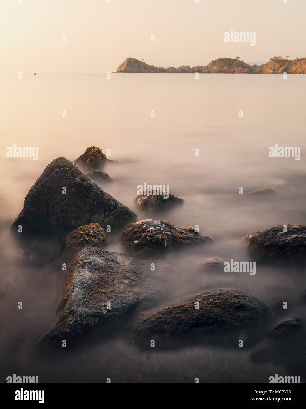 Incredibile paesaggio marino del Mediterraneo in Turchia Foto Stock