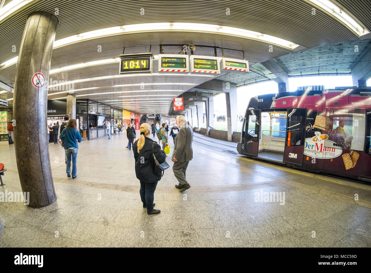 Stazione Schottentor, Vienna, Austria. Foto Stock