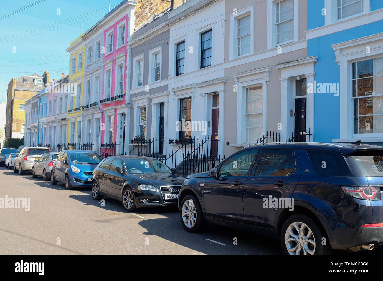 Case colorate a Notting Hill, Londra, Regno Unito. Foto Stock