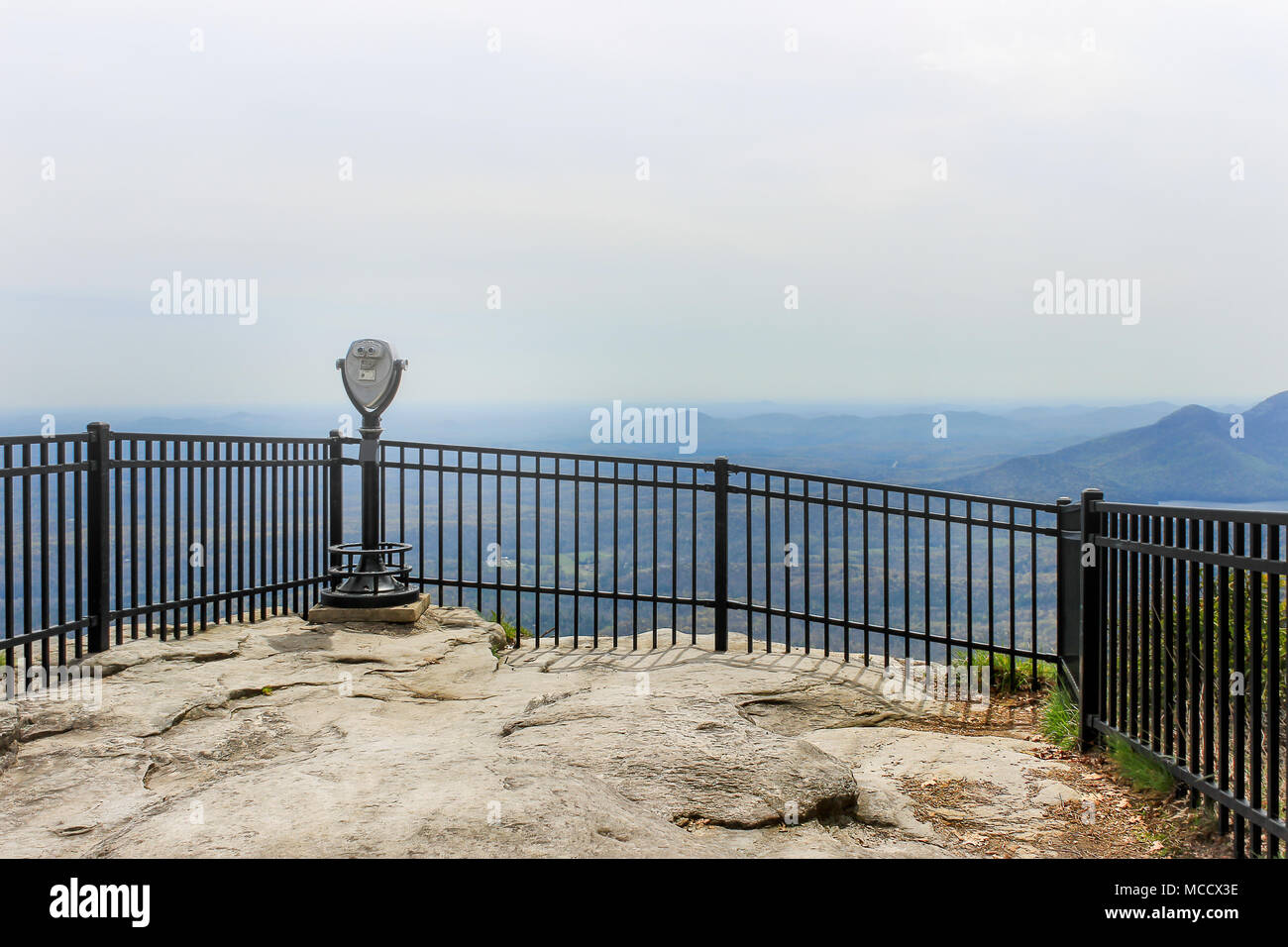 Vista nebbiosa a testa Caesars parco dello stato si affacciano in Carolina del Sud Foto Stock