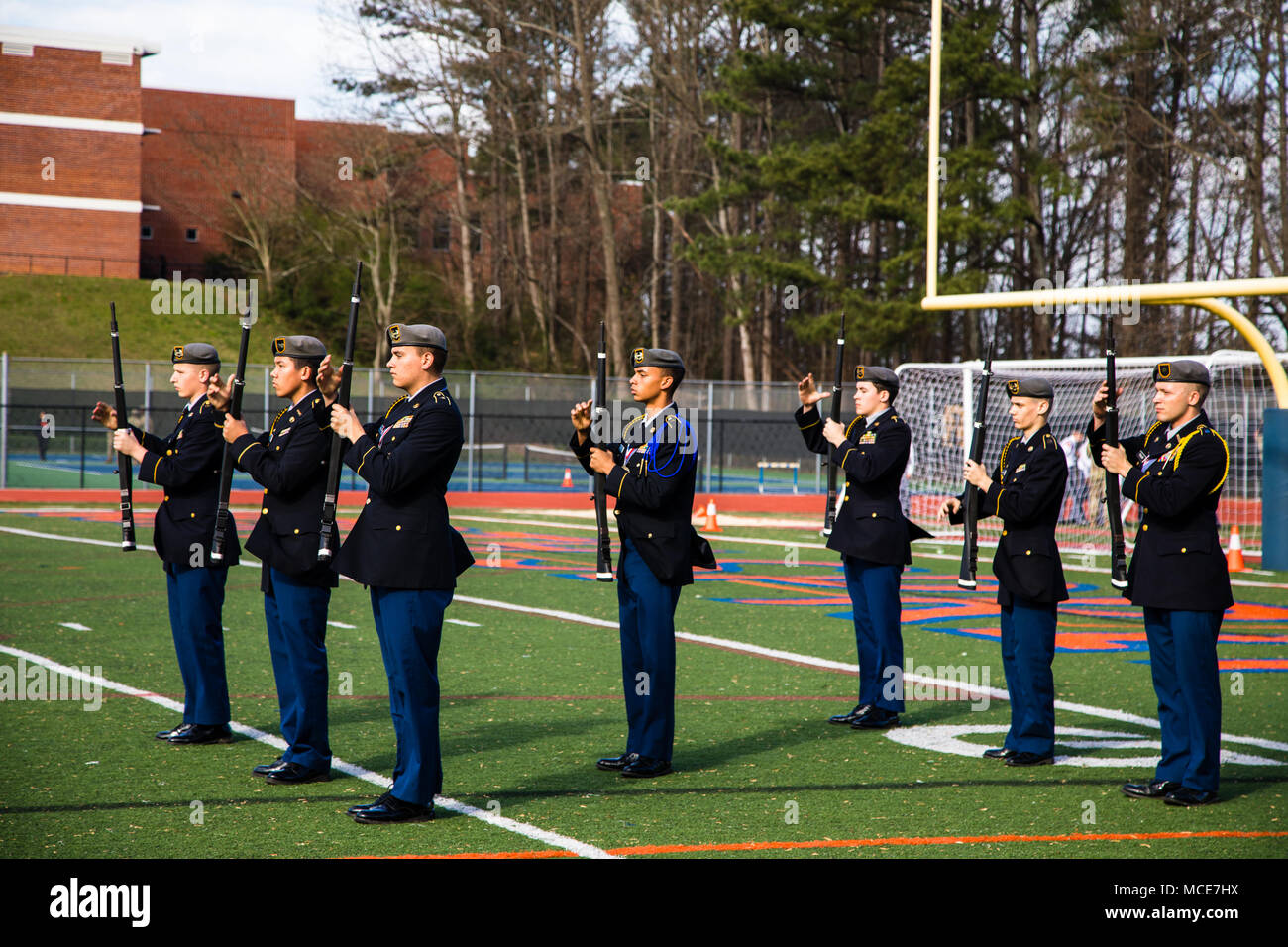 logo della scuola superiore di evans