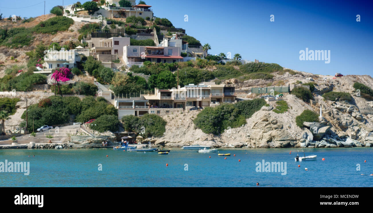 Vista delle case costiere sulla collina, Heraklion, Grecia Foto Stock