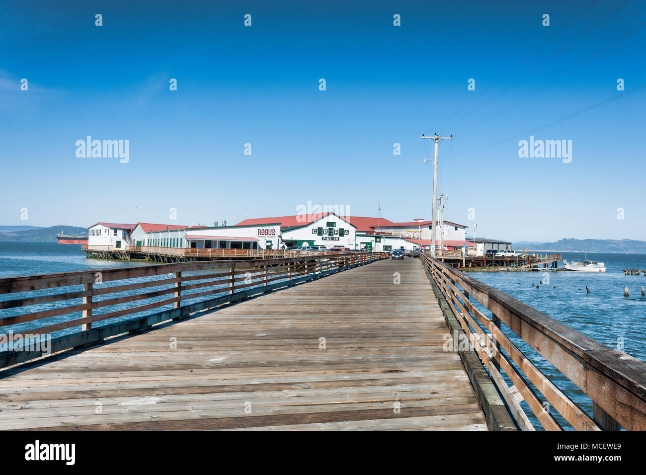 Astoria, Oregon, Stati Uniti d'America - 7 Aprile 2016:Pier 39 in Astoria, Oregon sul Columbia River vicino all'Oceano Pacifico. Foto Stock