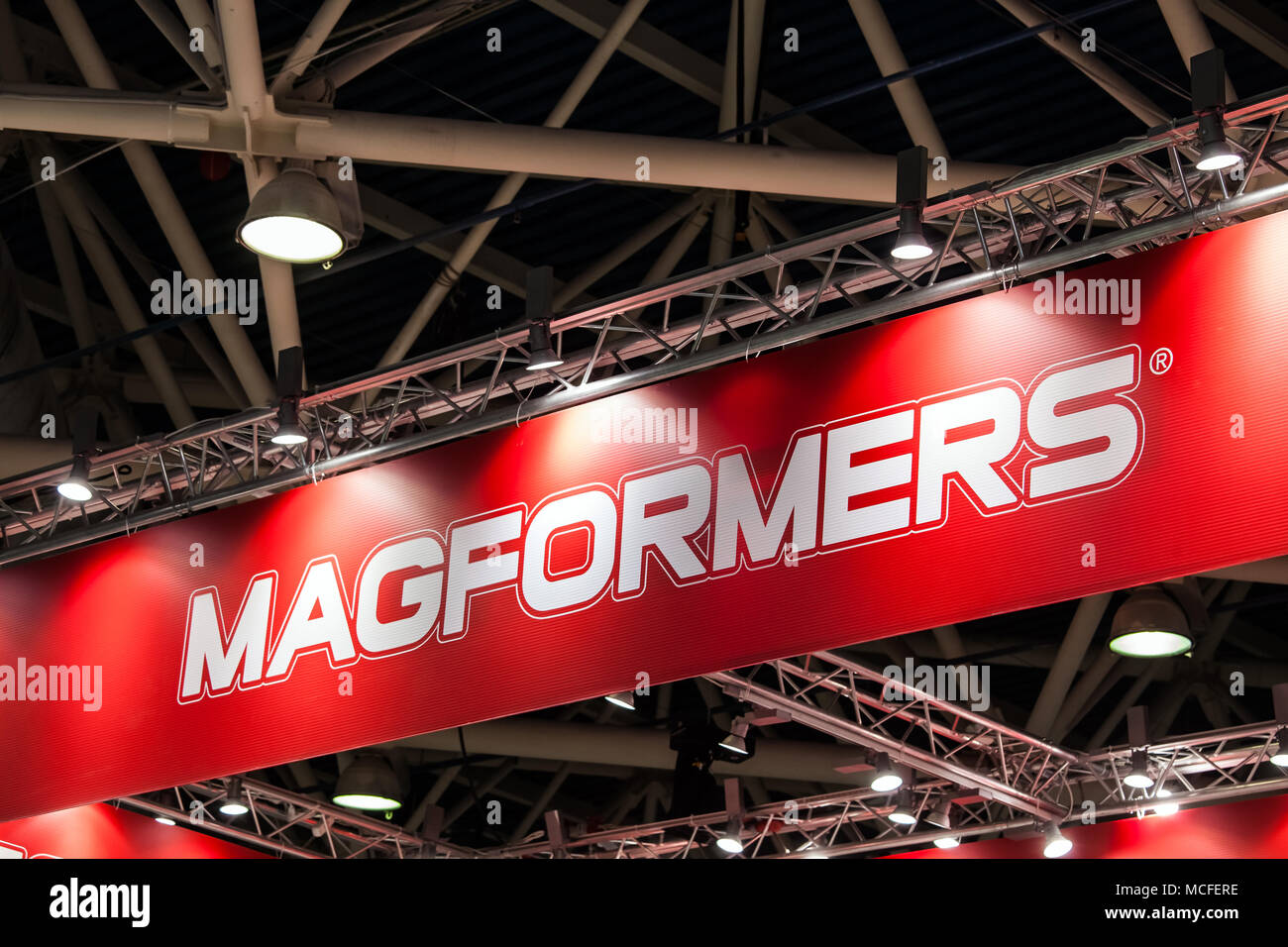 Magformers segno logo stampato sul banner. Magformers è leader di settore nella costruzione magnetico giocattoli per bambini Foto Stock
