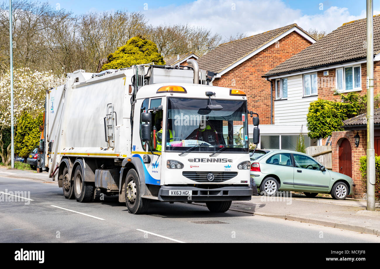 Dustcart utilizzata per la raccolta di rifiuti riciclabili Foto Stock