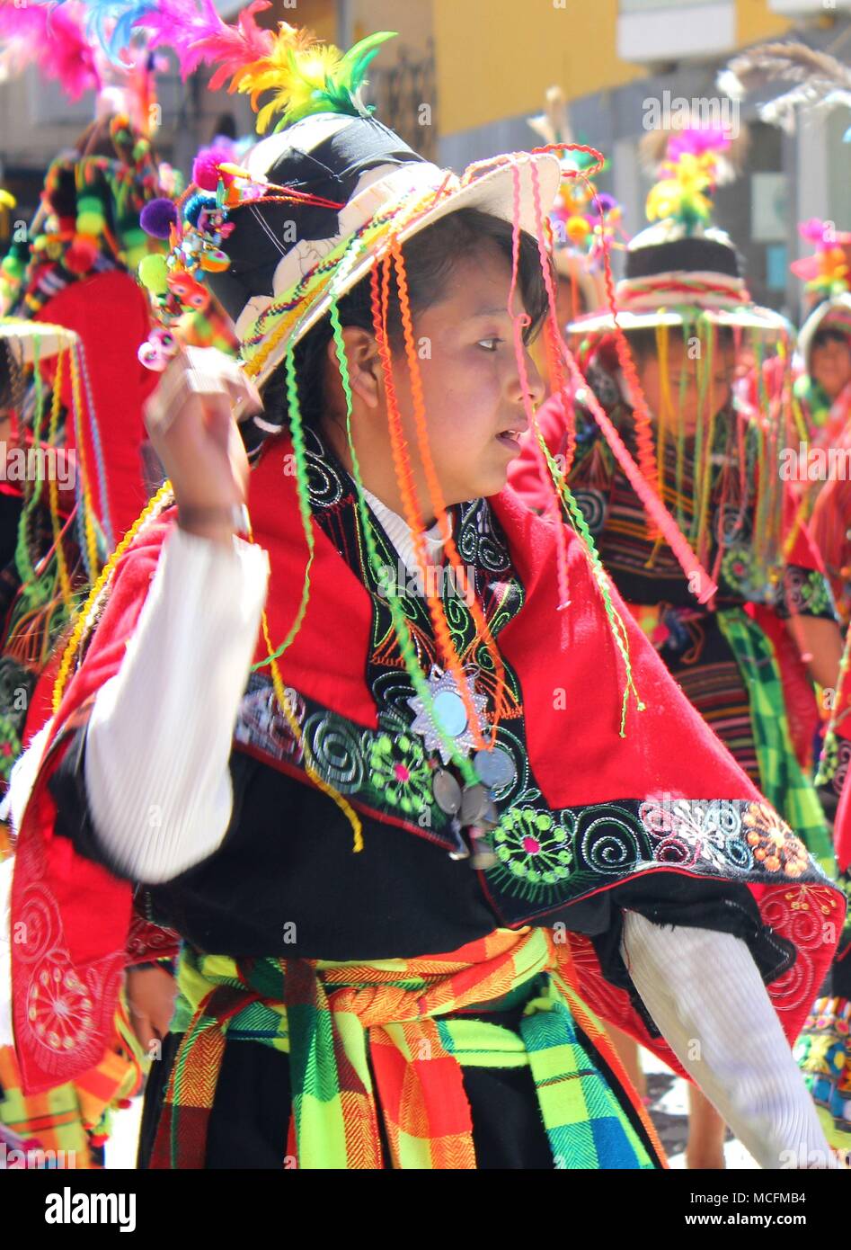 I bambini sfilano Potosí in Bolivia Foto Stock