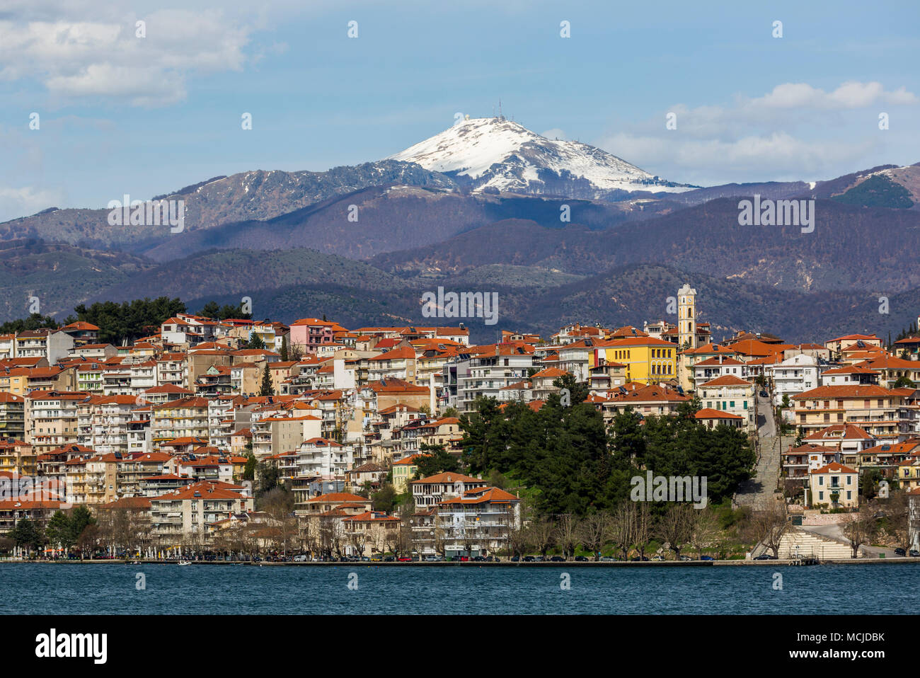 Vista di Kastoria Città e lago Orestiada Foto Stock