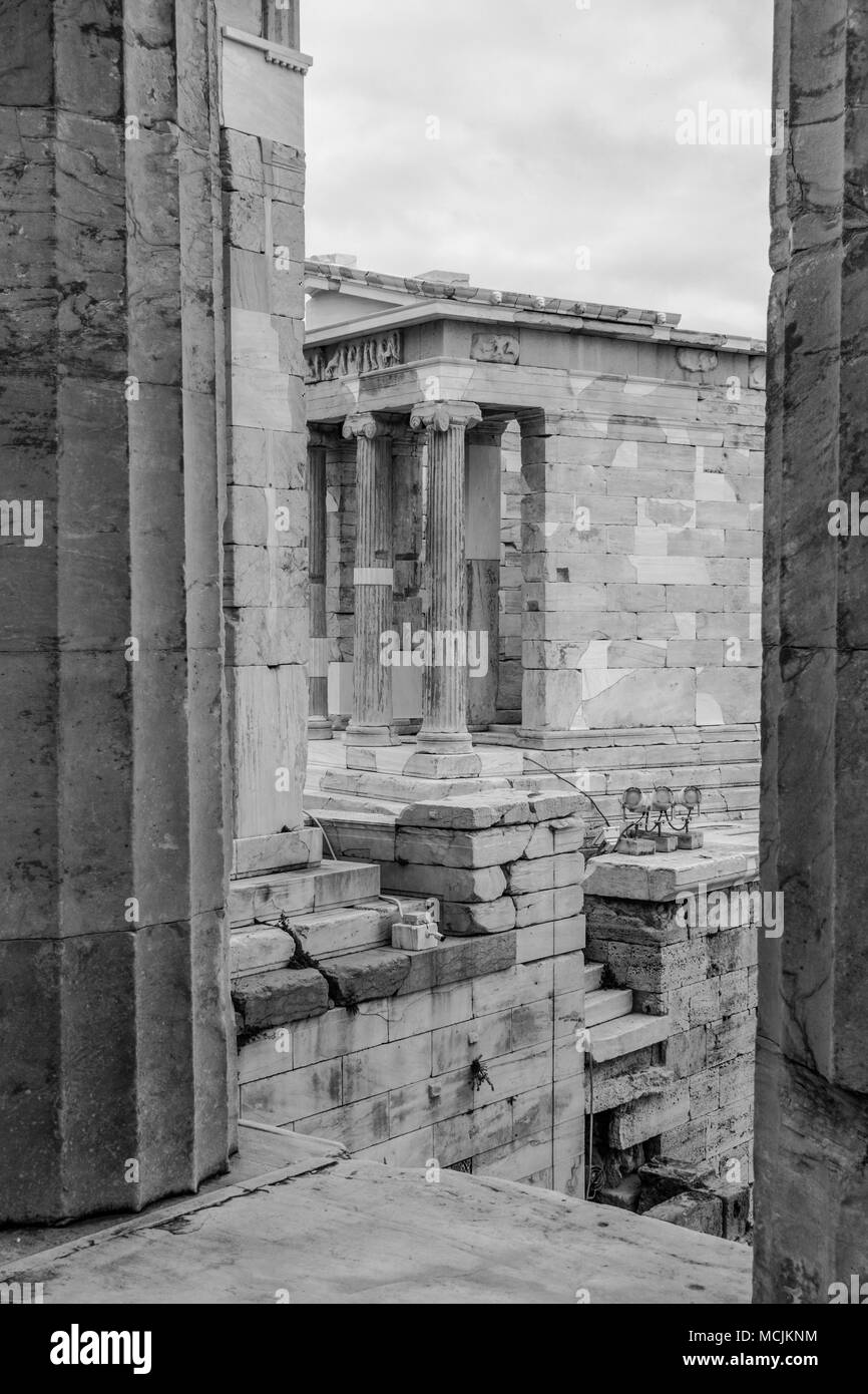 Propilei o portale di ingresso a Acropoli di Atene, Grecia Foto Stock