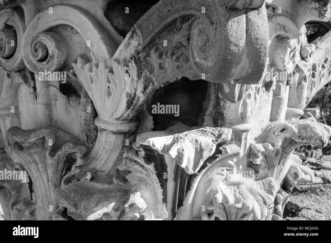 Le antiche rovine della colonna architettonica carving, Atene, Grecia Foto Stock