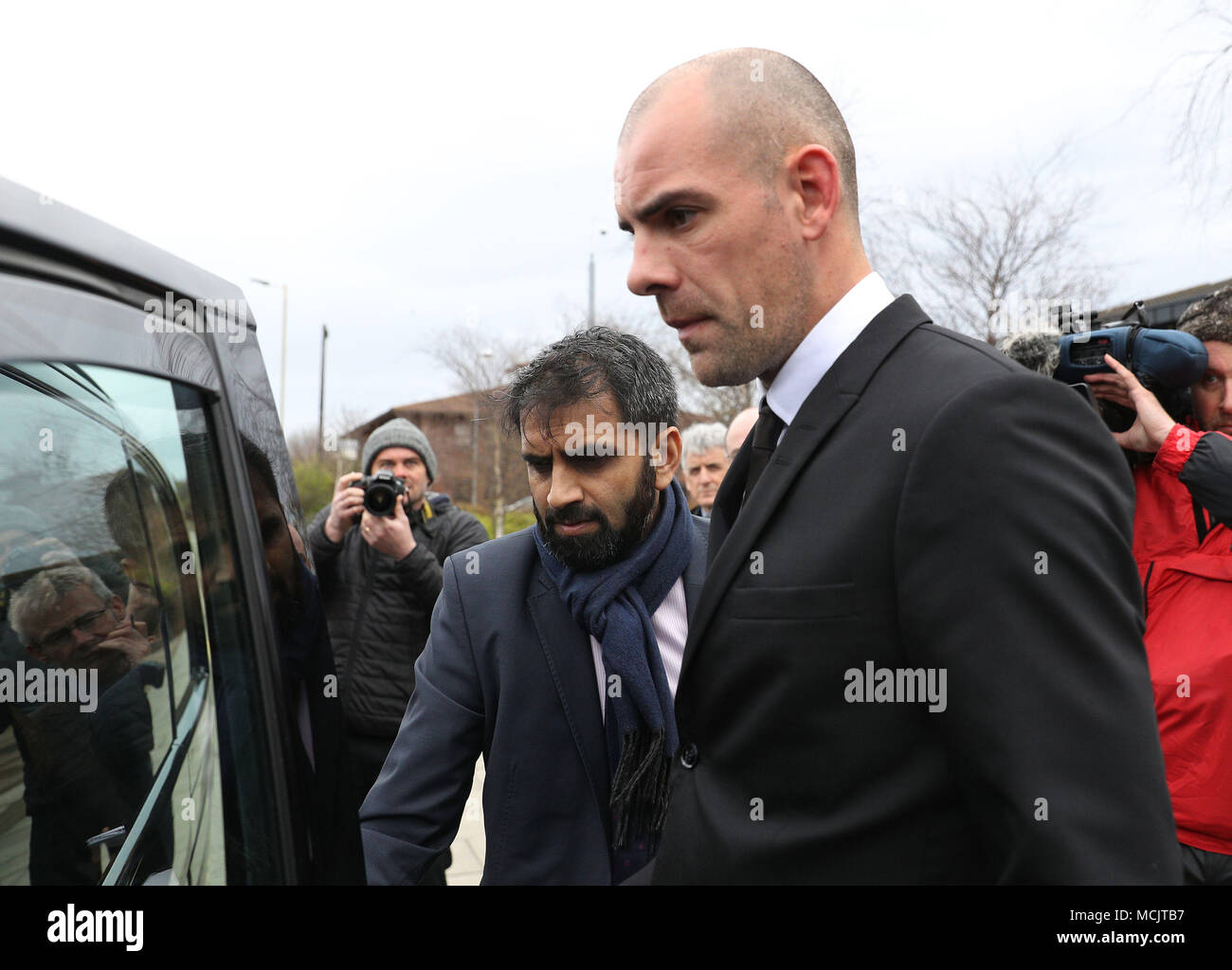 Repubblica di Irlanda il calciatore Darron Gibson lasciando South Tyneside Corte dei Magistrati a South Shields dove ha ammesso la guida in stato di ebbrezza. Foto Stock