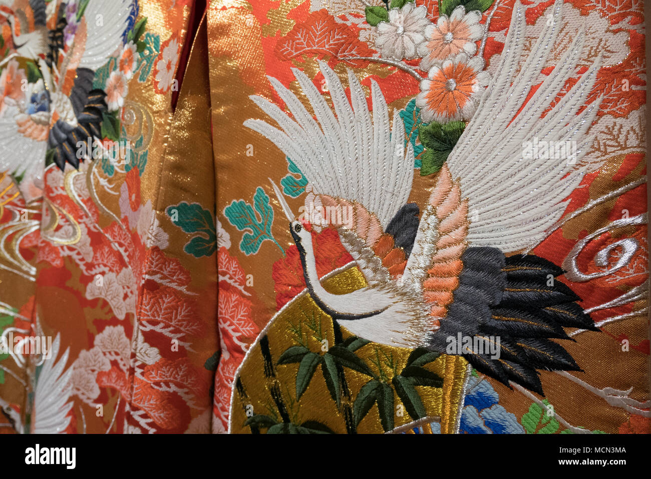 Close up di un formale kimono utilizzato per matrimoni o le prestazioni Foto Stock