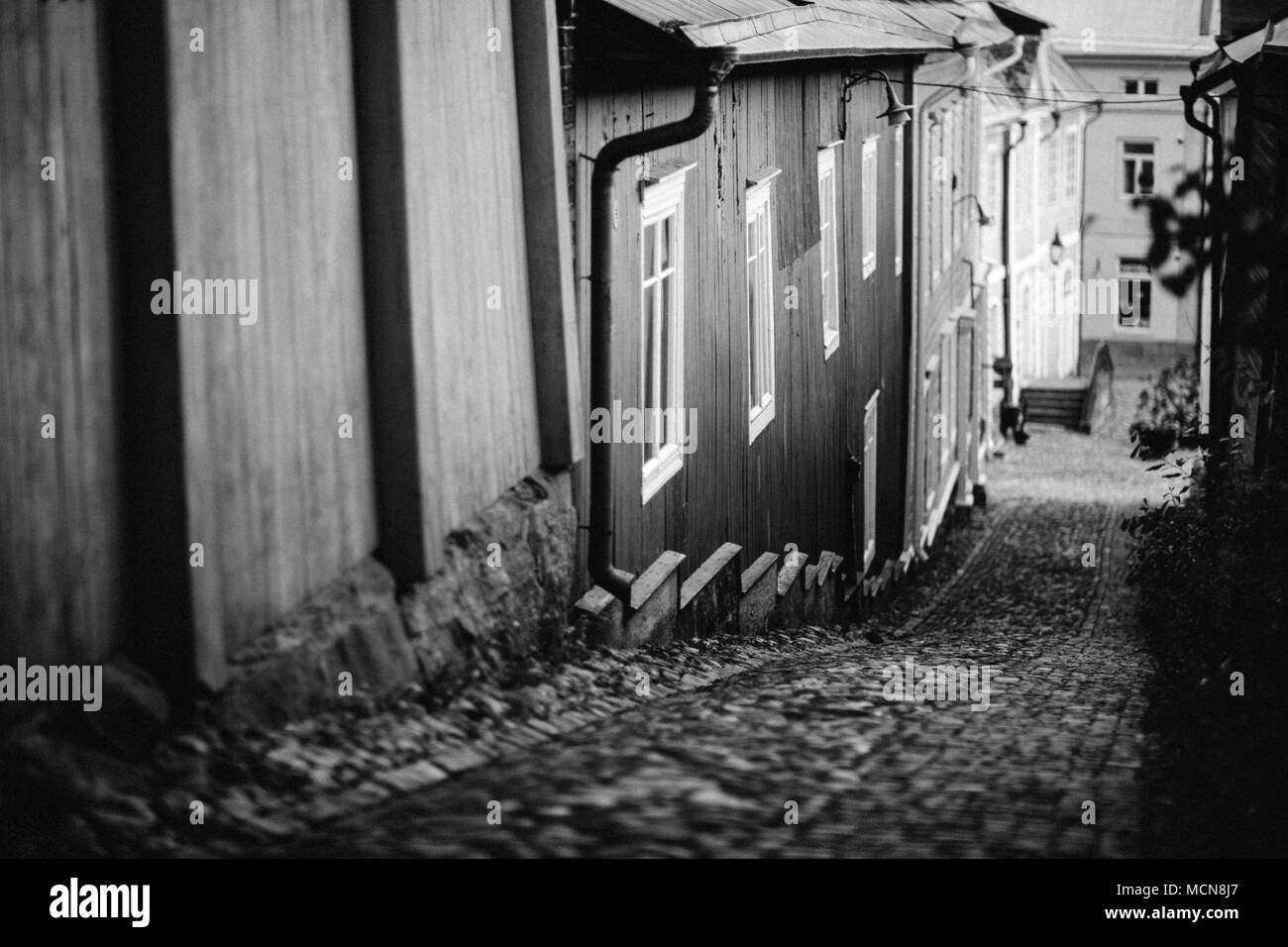 Vecchie case in legno in strada di ciottoli,Porvoo, Finlandia, Europa Foto Stock