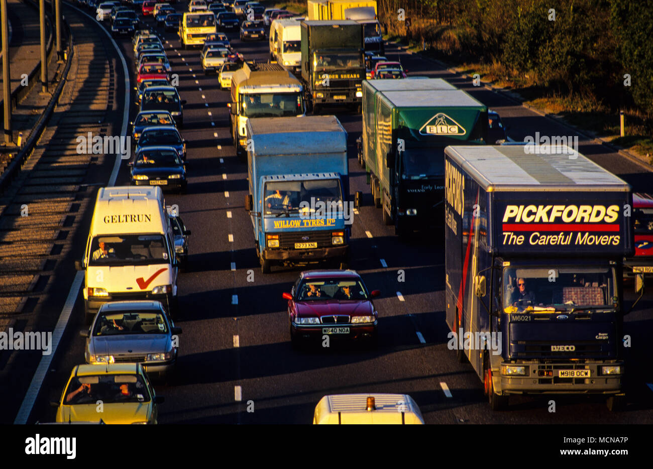 Ingorgo M25 Autostrada, Nr Junction 12, Londra, Inghilterra, Regno Unito, GB. Foto Stock