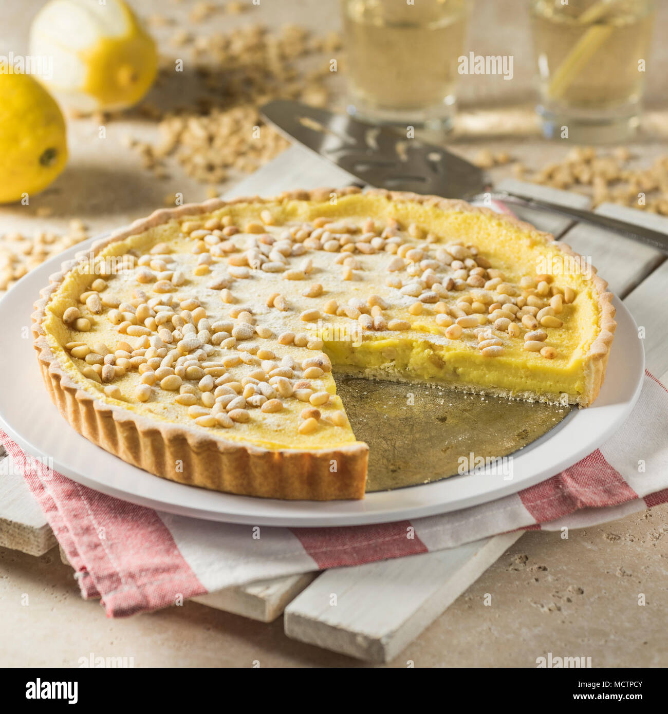 Torta della nonna. Nonna tart. In Italia il cibo Foto Stock