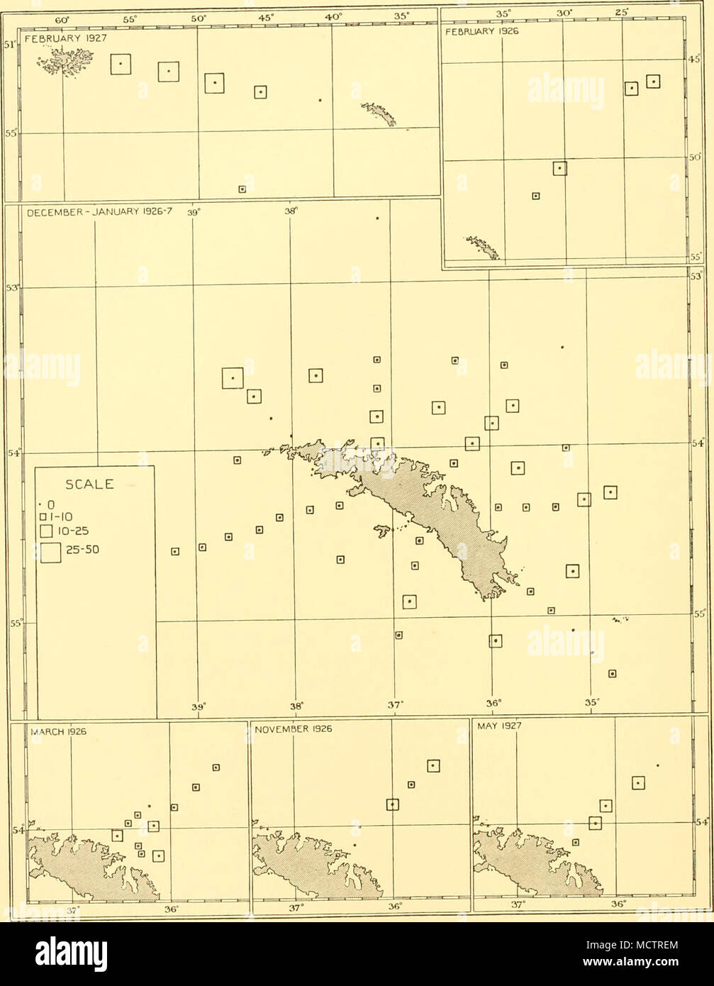 . Fig. 49. Dei grafici che mostrano la distribuzione di Eukrohnia hamata negli strati superiori di acqua in corrispondenza delle stazioni nelle indagini 1926-7. I quadrati rappresentano la media dei numeri per 50 m. raggio verticale con N 70 V reti da 250 m. (O MENO A di bassifondi stazioni) alla superficie. Per idrologici e il fitoplancton condizioni vedere figg. 2, 6, 7, 8, 38, 39 e 41. Foto Stock
