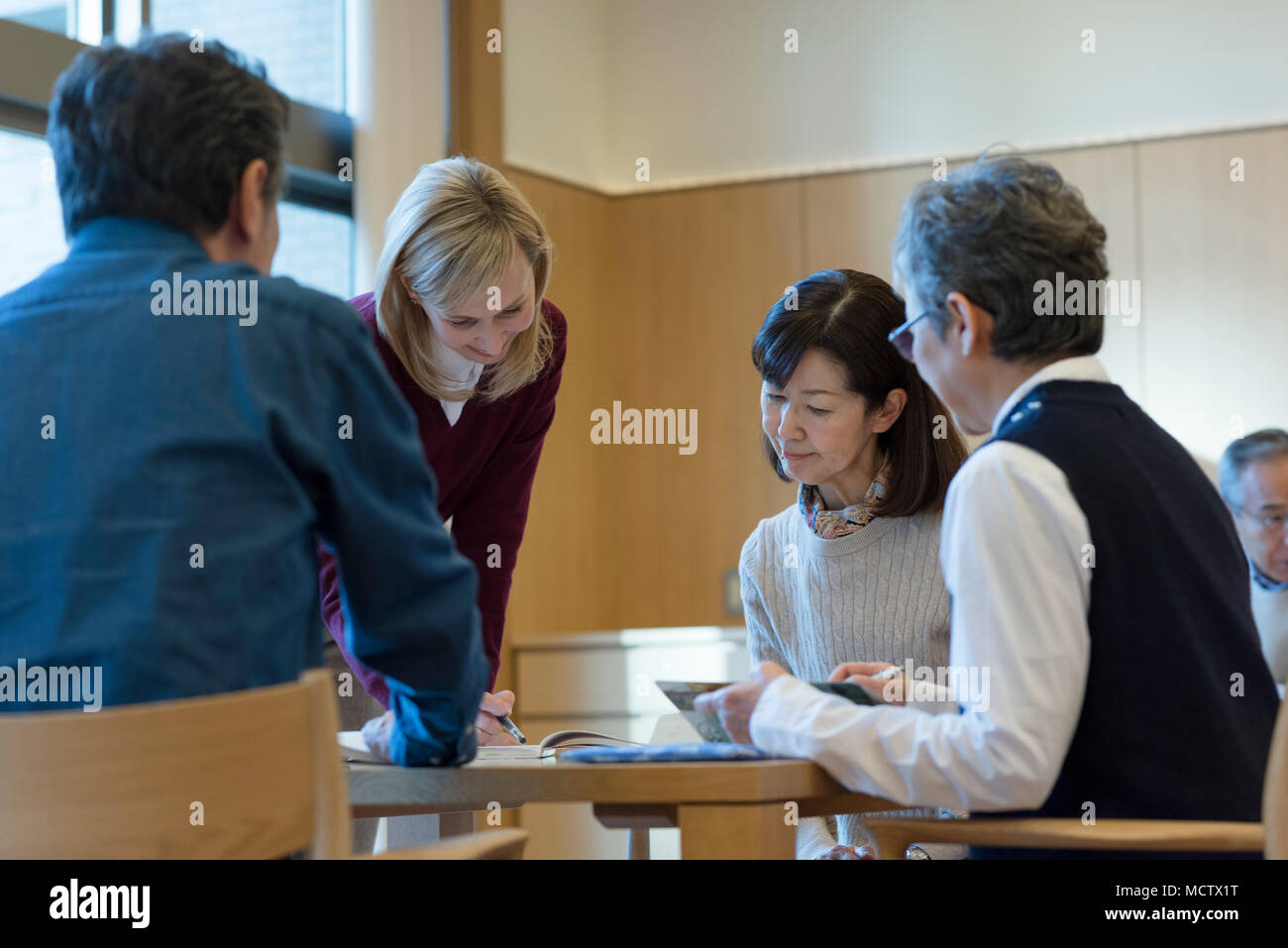 Scuola di inglese per il personale senior Foto Stock