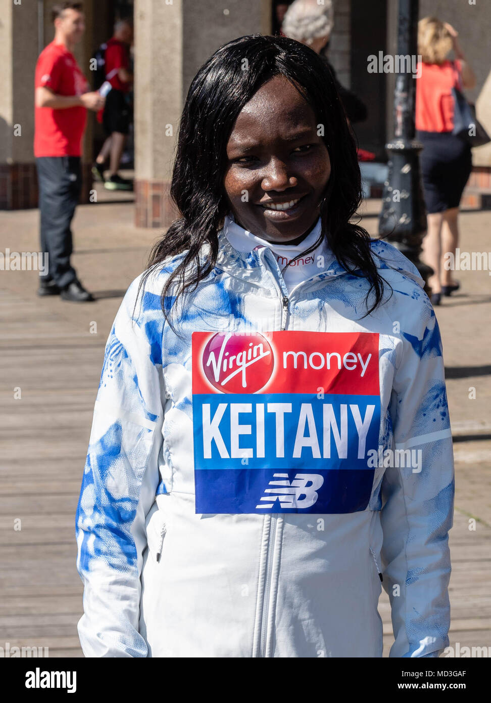 Londra 18 Aprile 2018, la Maratona di Londra Donne Elite , Mary Keitany, dal Kenya chi sta puntando a vincere la maratona di Londra donna di gara per un record la quarta volta Credito: Ian Davidson/Alamy Live News Foto Stock