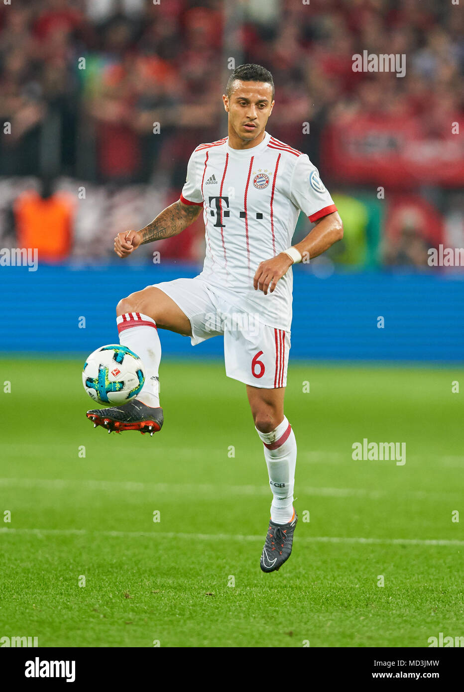 Maglia Home Bayer 20 LeverkusenKarim Bellarabi Maglia Home Bayer 20 LeverkusenKarim Bellarabi