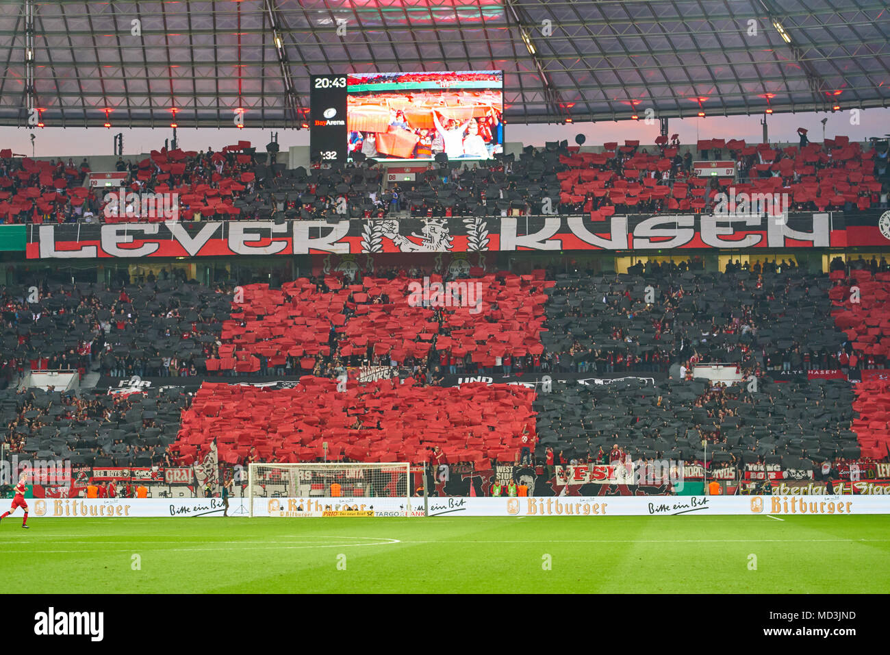 Leverkusen-FC Bayern Munich Soccer, Leverkusen, Aprile 17, 2018 Fans Bayer 04 Leverkusen - FC Bayern Monaco 2-6 1.Division DFB Pokal, Lega calcio tedesca, Leverkusen, 17 aprile 2018, STAGIONE 2017/2018 © Peter Schatz / Alamy Live News Foto Stock