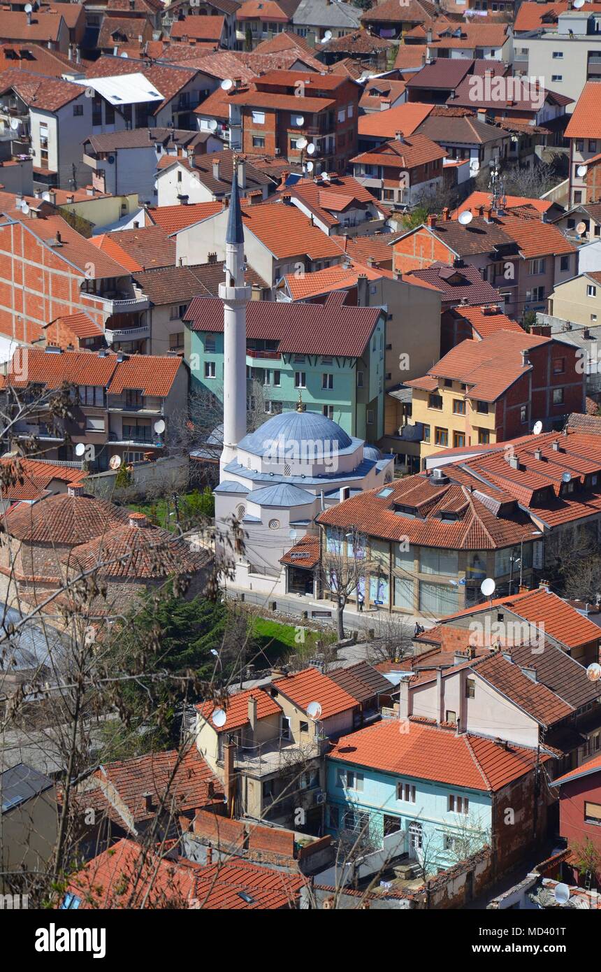 Prizren, un antico e pittoresco paese in Kosovo Foto Stock