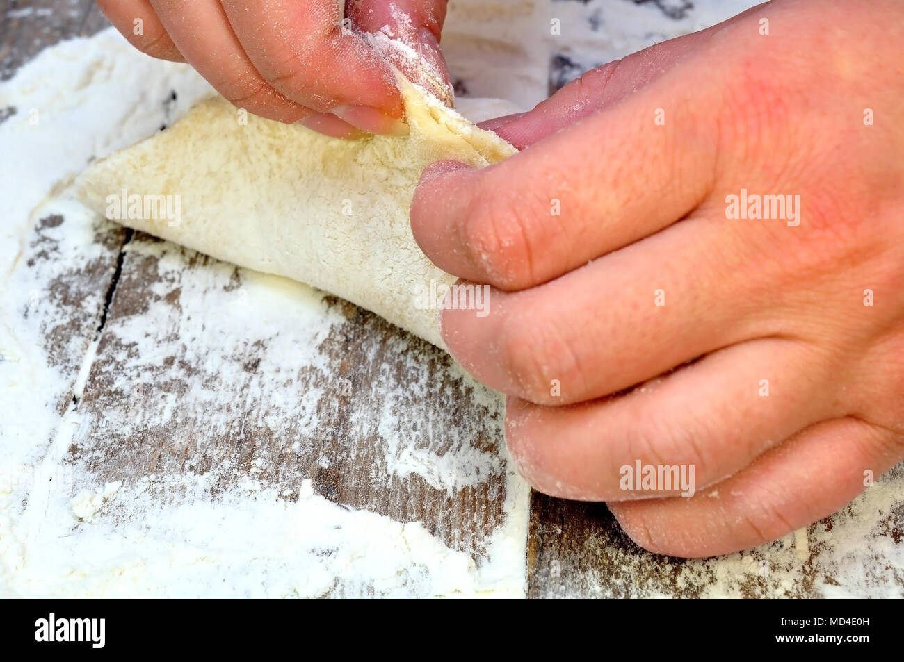 Lo Chef scolpisce patty Foto Stock