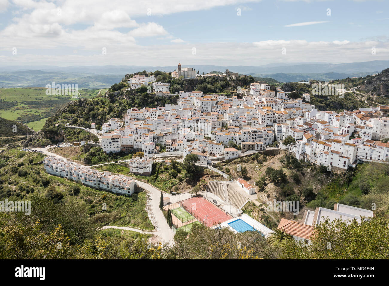 Casares,bianco lavato in stile moresco villaggio, città, Andalusia, Spagna Foto Stock