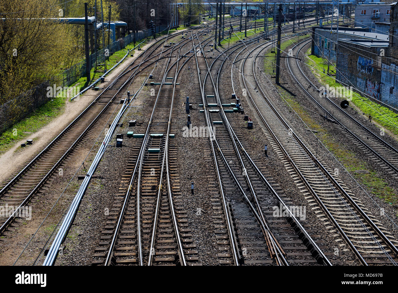 04.05.2017. RIGA, Lettonia. Rotaie ferroviarie. Foto Stock