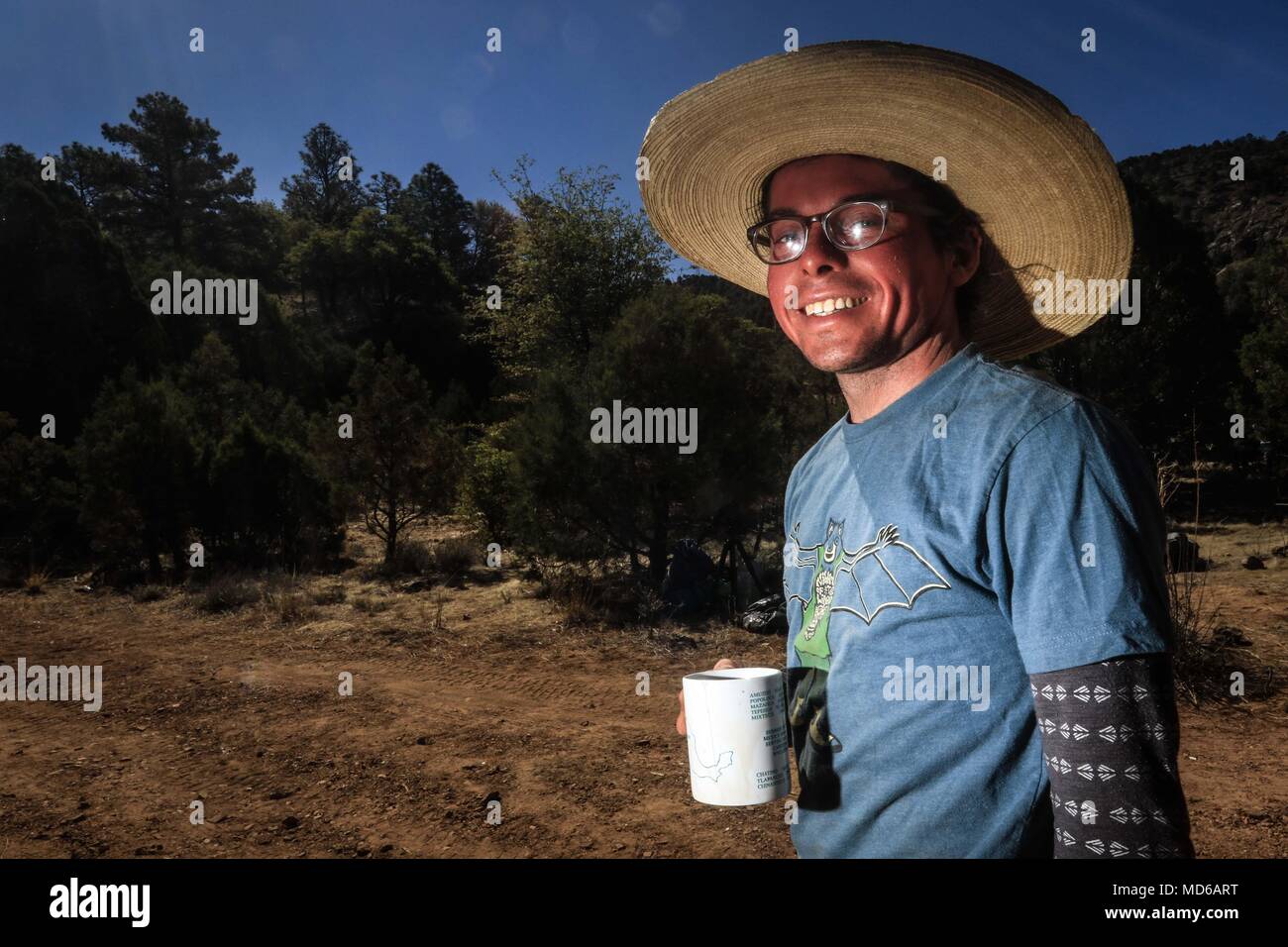 Expedicion: Sierra la Elenita con Conanp. Scoperta Madrense Expedición (MDE) GreaterGood.org, en la sierra la Elenita, para la realización de onu inventario biológico con onu gran grupo de partecipanti para la observación de animales y plantas, entre los que se encientan especialistas de distintas disciplinas de la biología de Mexico y USA, conservacionistas, astrónomos, Comisión Nacional de aree Protegidas Naturales (CONANP), ademas de la participación de universidades como UNAM, UNISON, ITSC, Universidad de la Sierra Los datos que se recaban en estas expediciones sirven como informaci Foto Stock