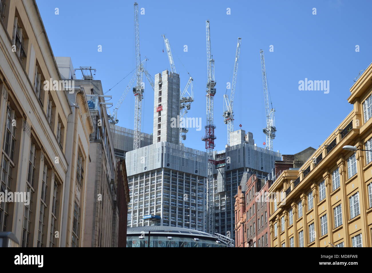 Una vista da Stamford Street dei lavori di costruzione in corso in Southbank di Londra Foto Stock
