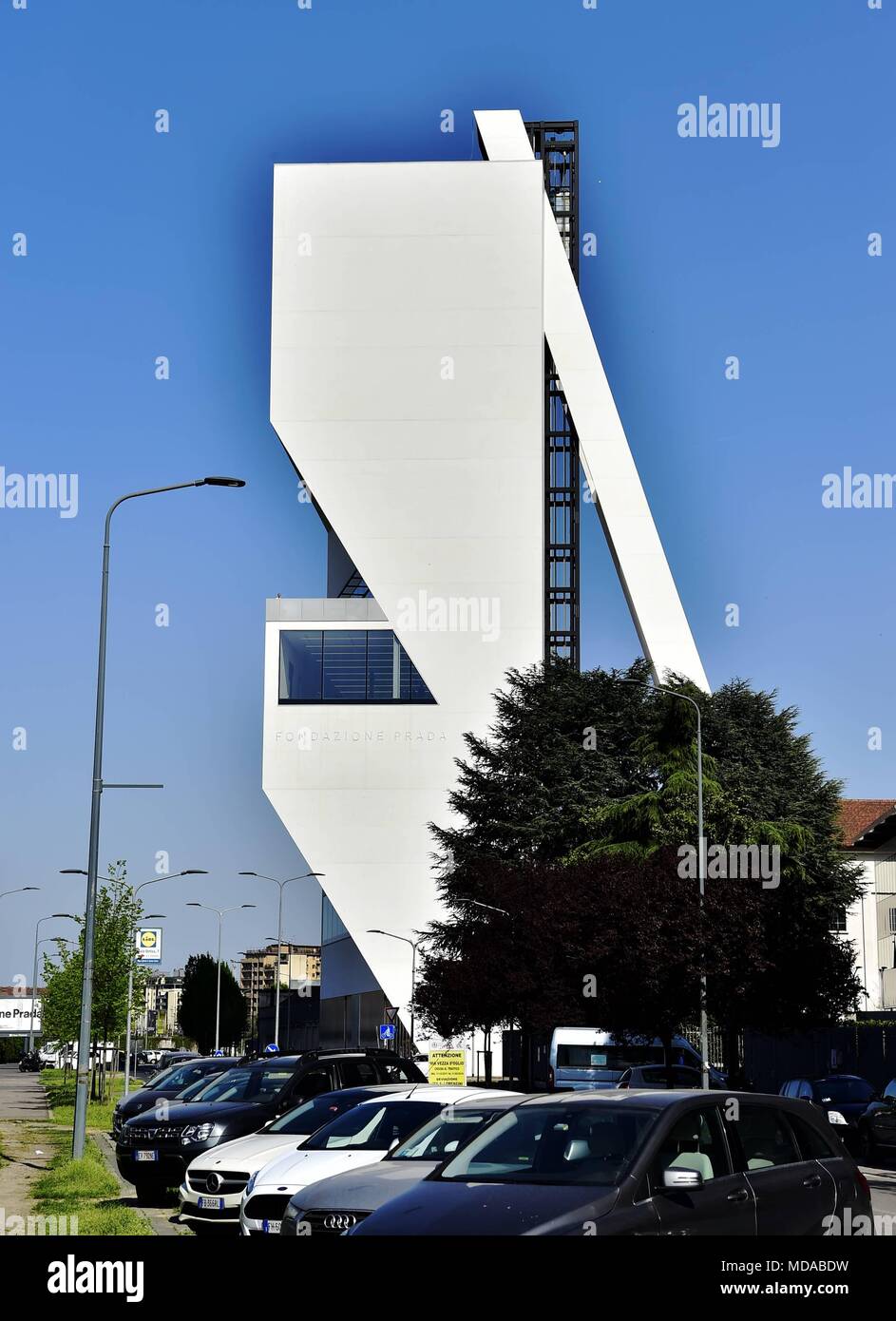 La Fondazione Prada (Largo Isarco) anteprima della torre progettata dalla  archistar Rem Koolhaas con Chris van Duijn e Federico Pompignoli dell'OMA  studio. (Duilio Piaggesi, Milano - 2018-04-18) ps la foto può essere