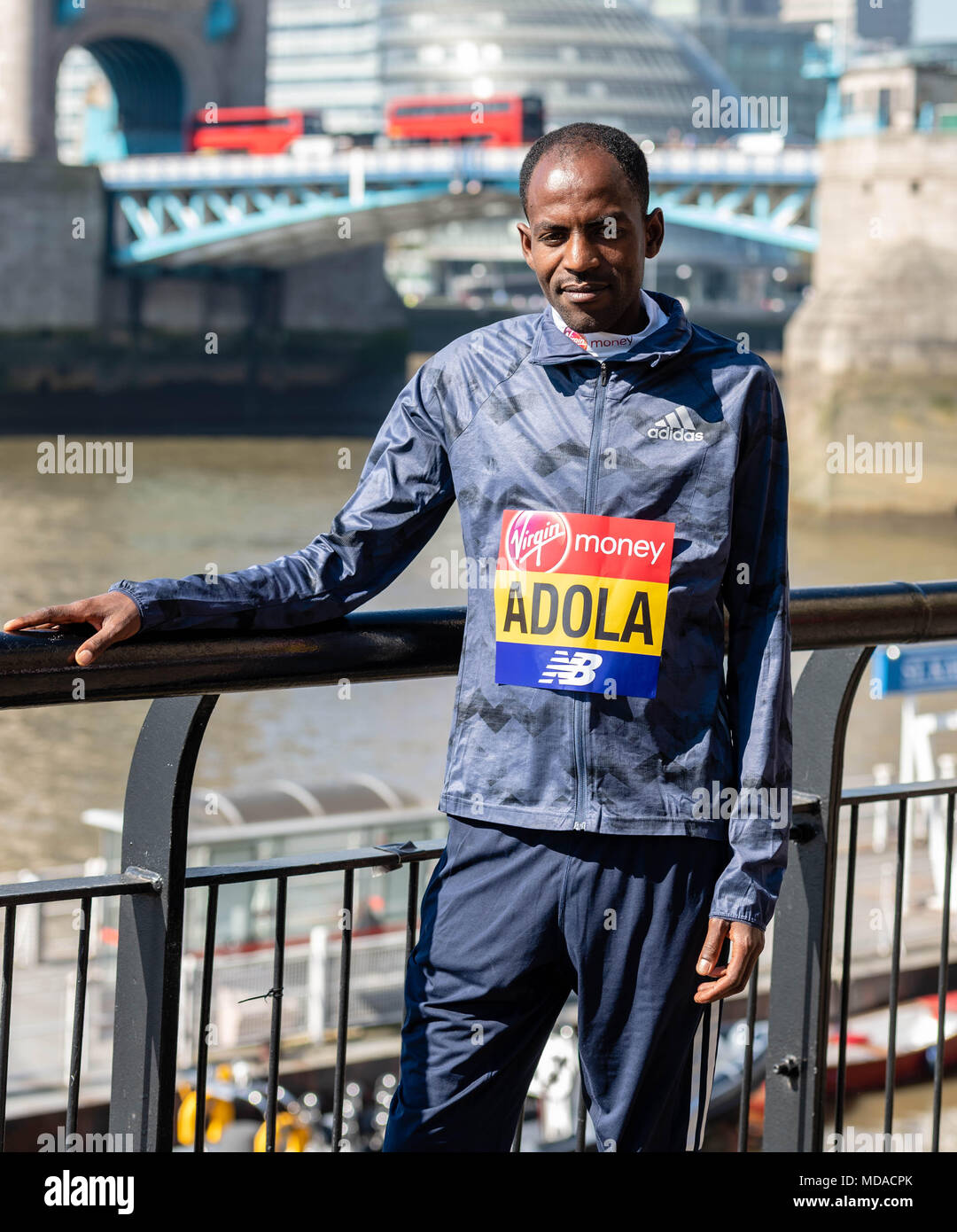 Londra, Regno Unito. 19 aprile 2018, Londra, Regno Unito. Maratona, Uomini Elite Guye Adola (Etiopia, Credito: Ian Davidson/Alamy Live News Foto Stock
