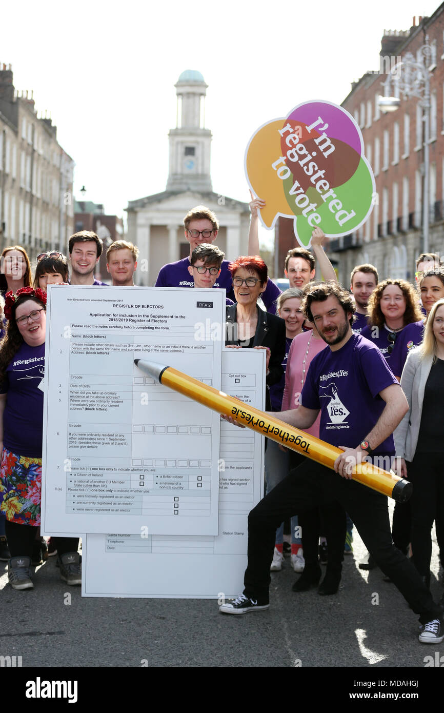 Dublino, Irlanda. Il 18 aprile 2018. Entrambi i lati del dibattito sull'Aborto irlandese Referendum in azione oggi. Credito: RollingNews.ie/Alamy Live News Foto Stock