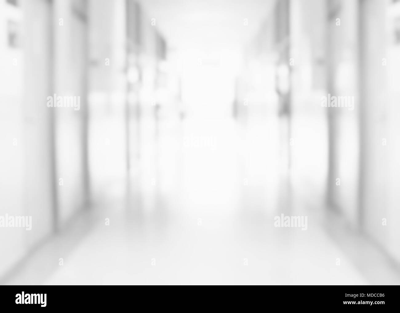 Bianco di sfocatura dello sfondo astratto dalla costruzione di corridoio Foto Stock