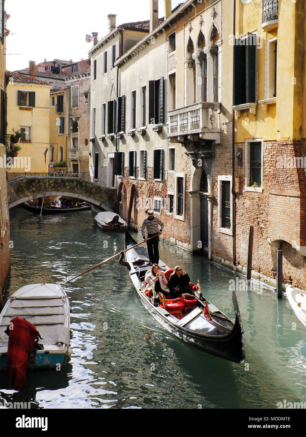 Vista sul canale veneziano, Italia Foto Stock