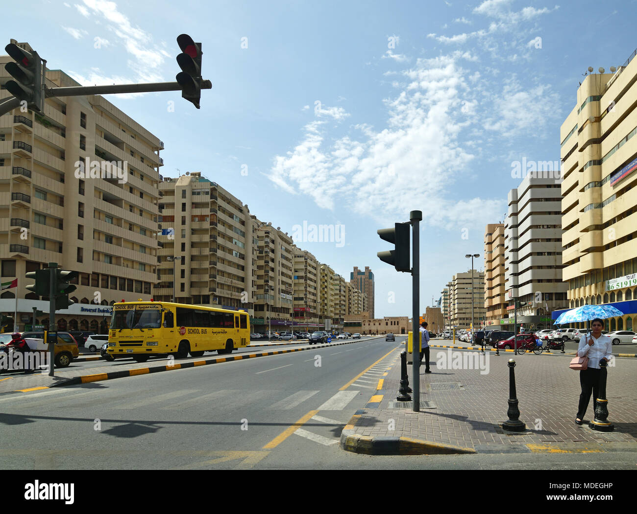 Sharjah Emirati Arabi Uniti - Aprile 8. 2018. vista del traffico su Hisn Ave Foto Stock