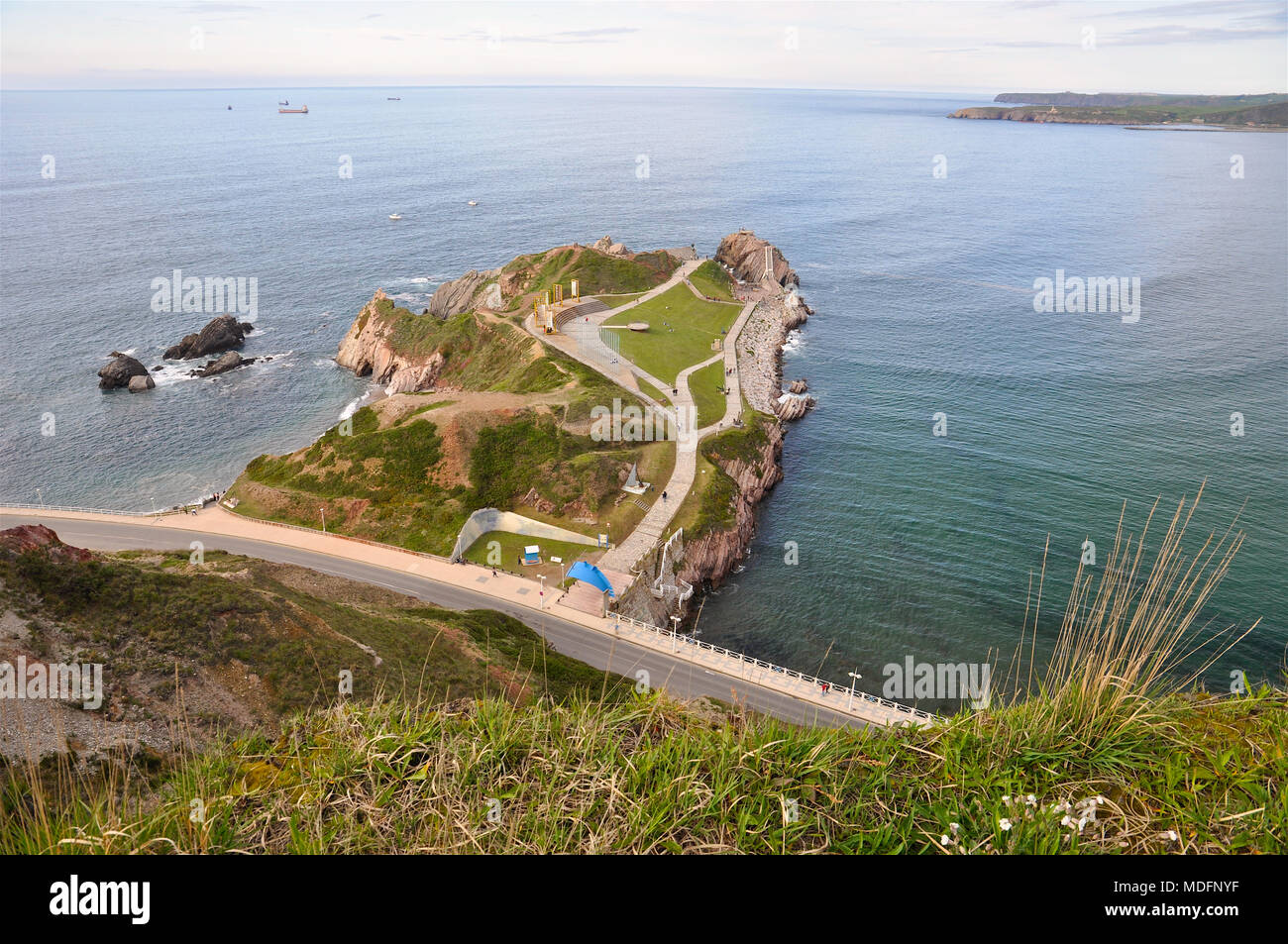 Philippe Cousteau Museo di ancoraggio vista panoramica a La Peñona penisola da Pinos Altos si affacciano in Salinas (Castrillón, nelle Asturie (Spagna) Foto Stock