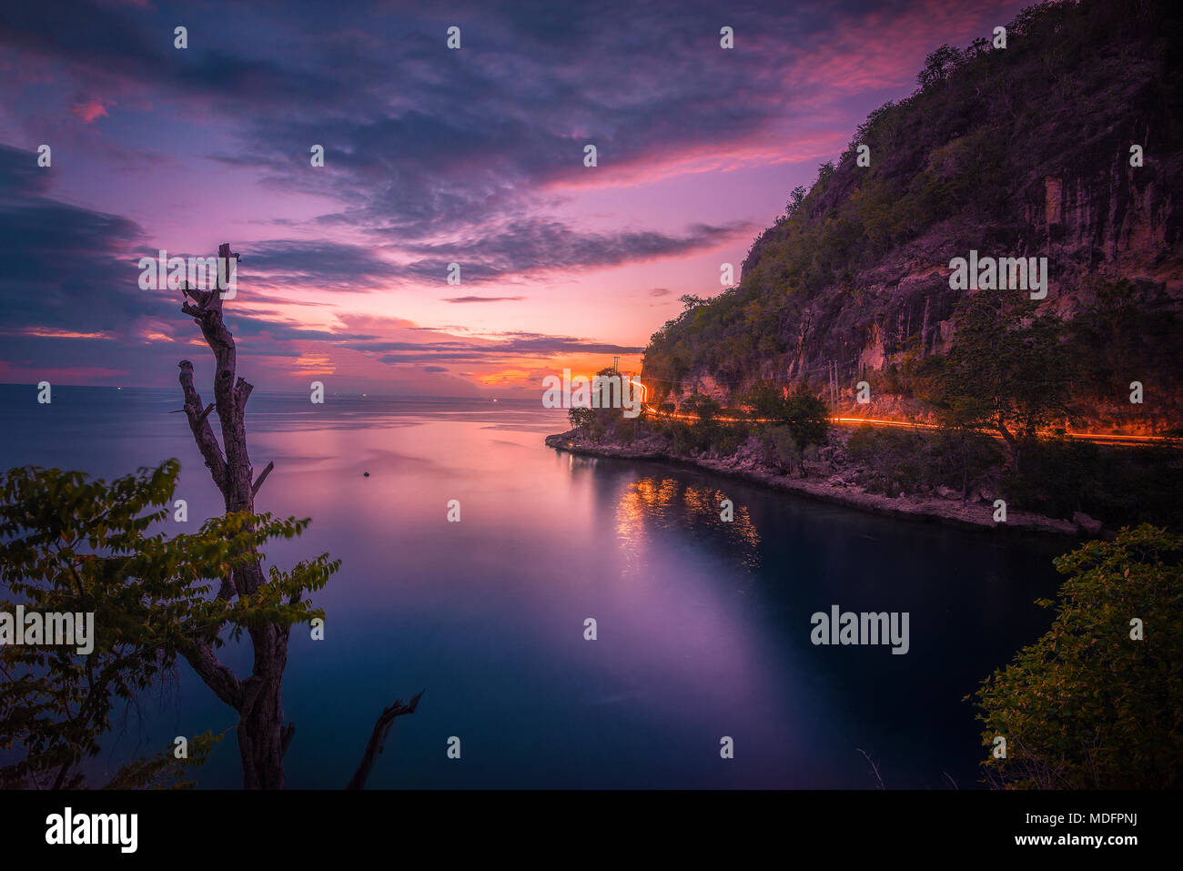 Tramonto costiero, Gorontalo, Indonesia Foto Stock