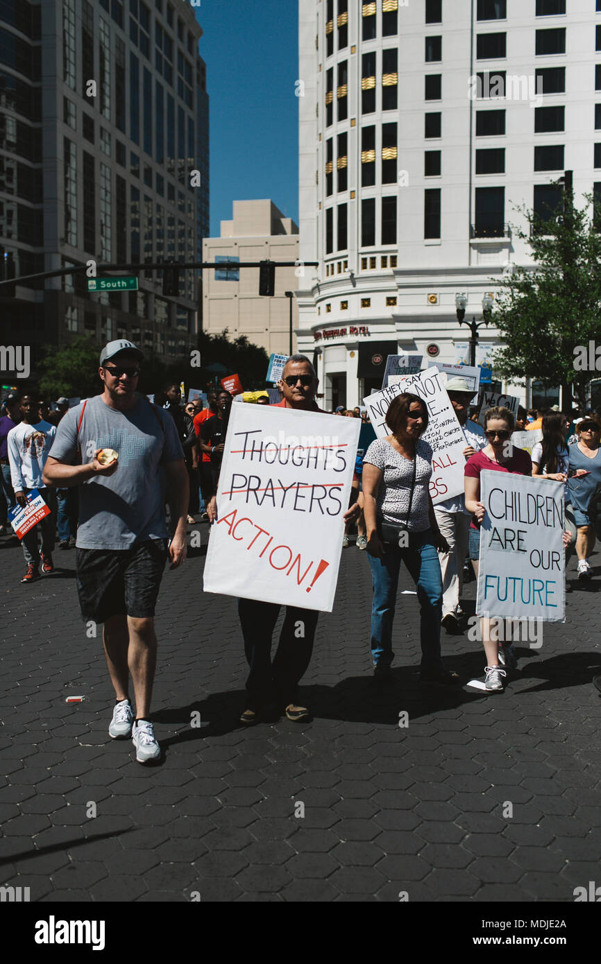 Marzo per la nostra vita a livello nazionale evento in downtown Orlando, Florida (2018). Foto Stock