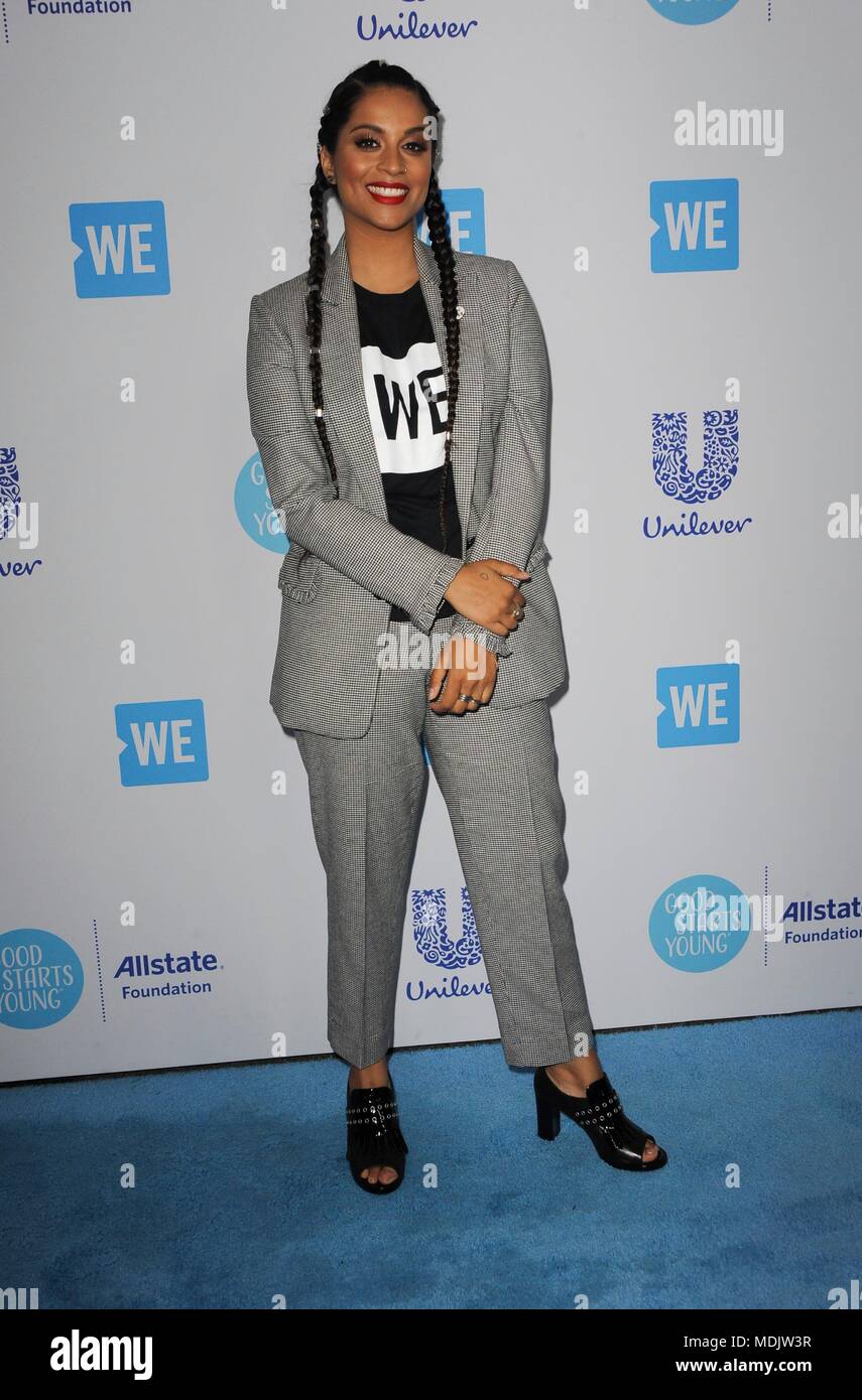 Lilly Singh presso gli arrivi per noi giorno California, il Forum, Los Angeles, CA 19 aprile 2018. Foto di: Elizabeth Goodenough/Everett Collection Foto Stock