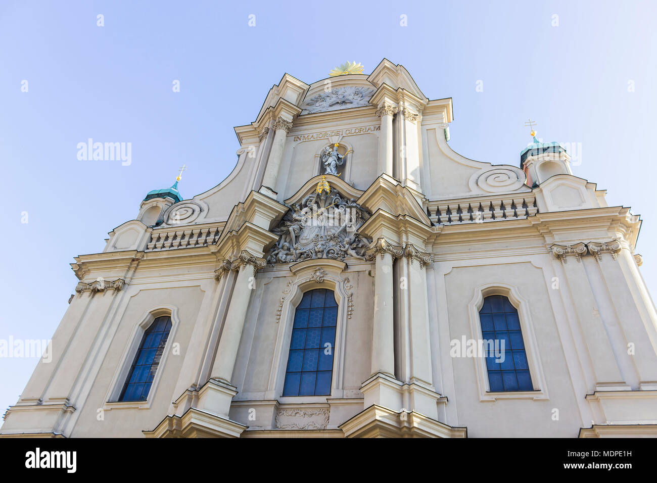 Chiesa di Santo Spirito di Monaco di Baviera con cielo blu sullo sfondo Foto Stock