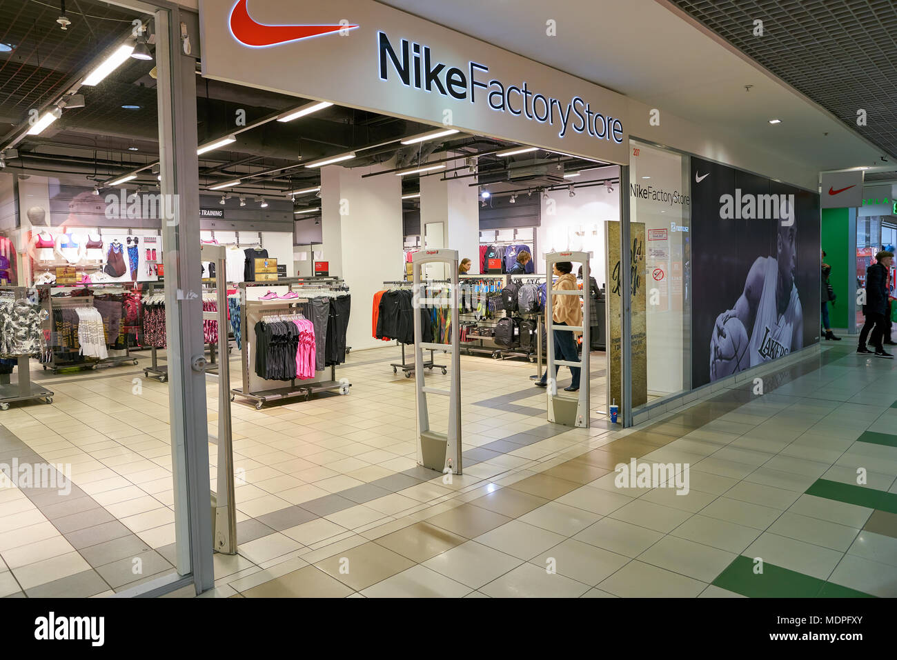 Nike Factory Store Immagini e Fotos 