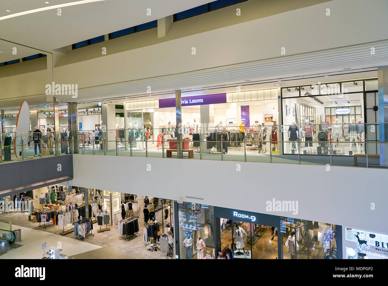 BUSAN, COREA DEL SUD - 25 Maggio 2017: all'interno di Lotte Mall in Busan. Foto Stock