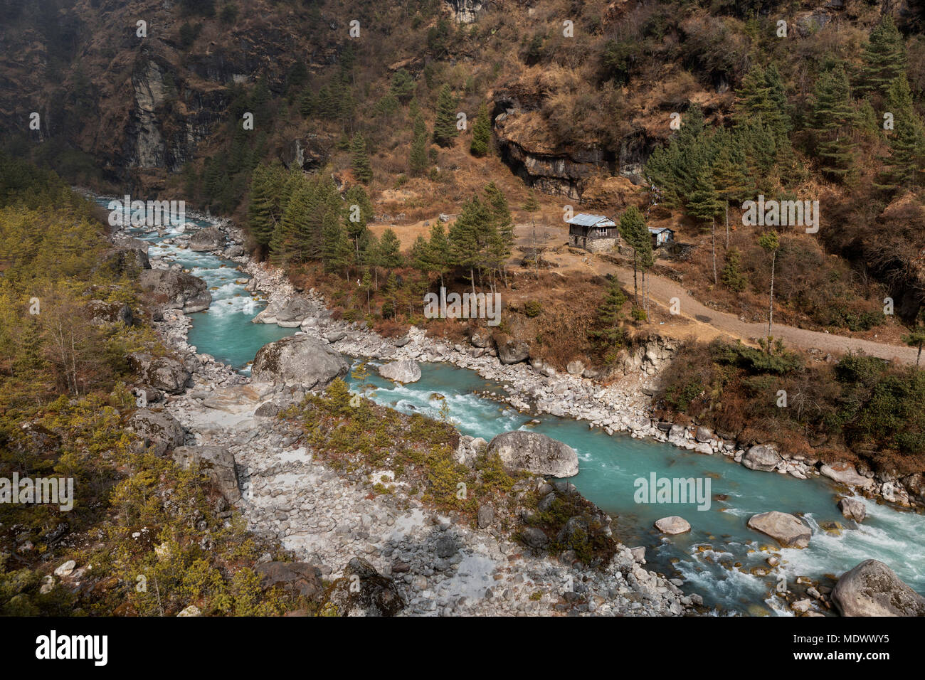Un casuale fare clic sulla maniera di montare il campo base Everest in Nepal Foto Stock