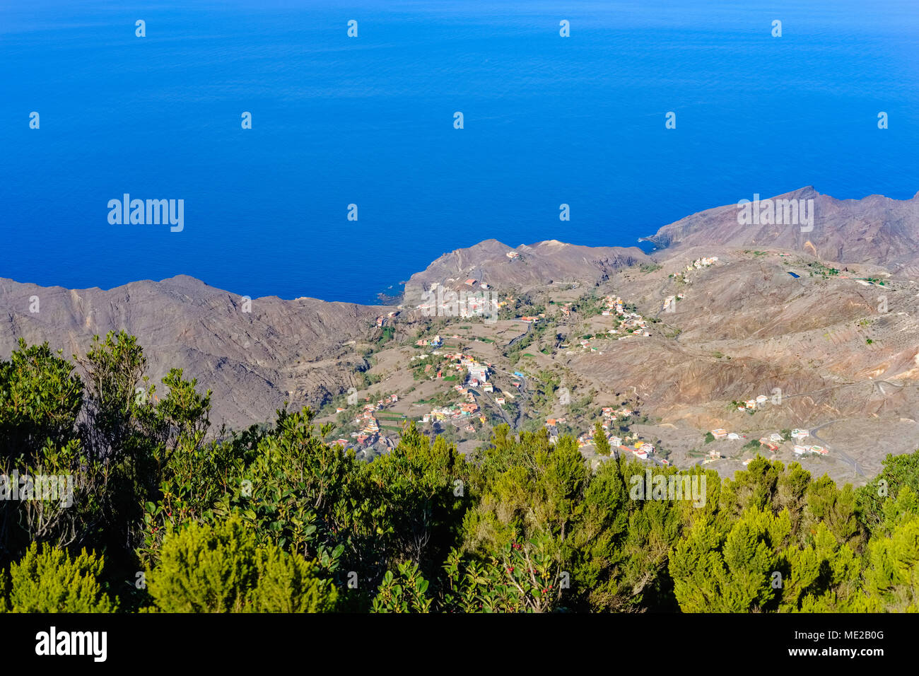 Alojera, vista dal Mirador de Alojera, La Gomera, isole Canarie, Spagna Foto Stock