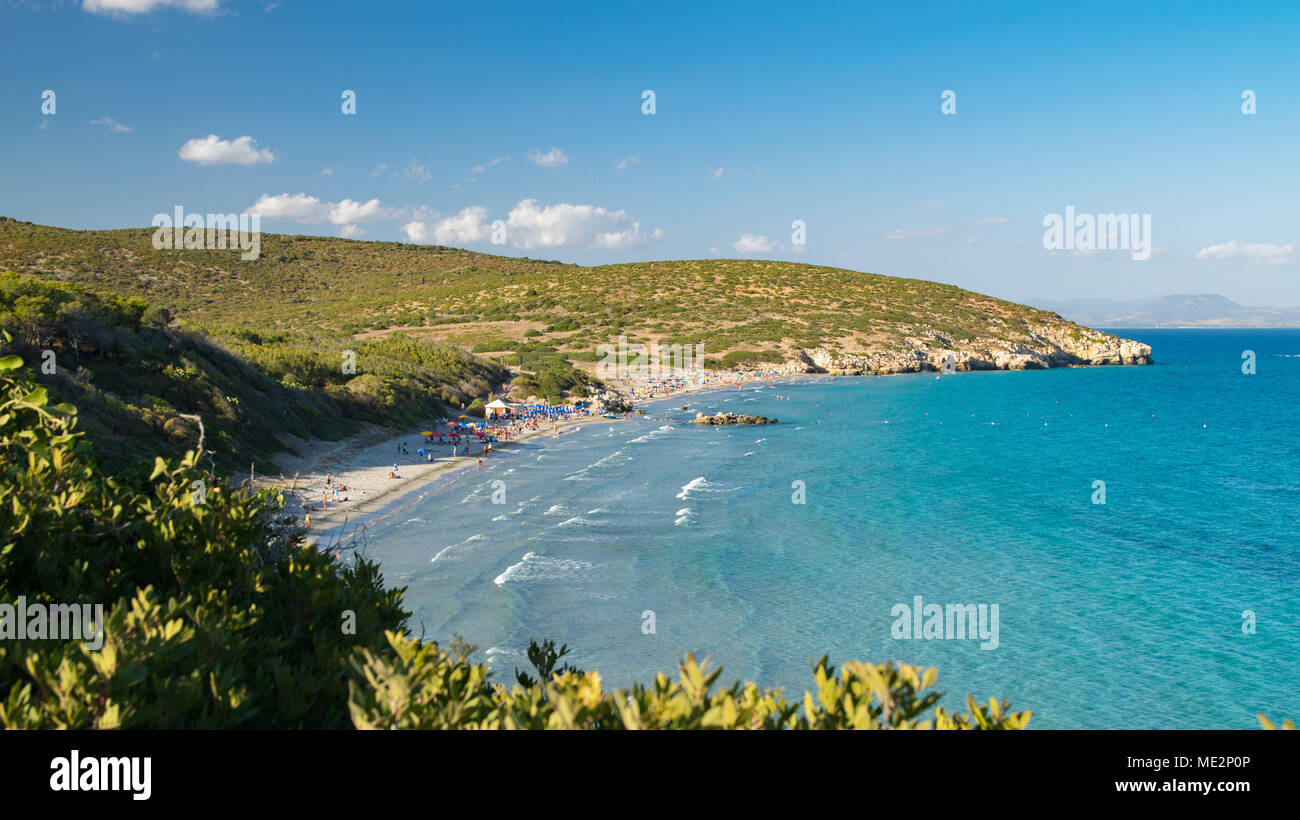Una delle splendide spiagge incontaminate dell'Isola di San Pietro, Sardegna, Italia. Foto Stock